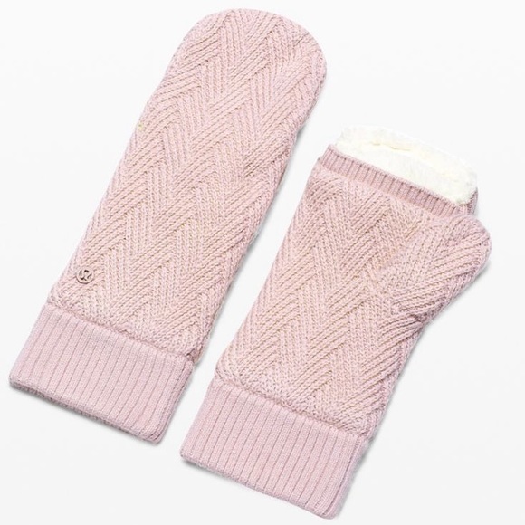 LAST SET: Lululemon Sherpa Weave Beanie Hat & Mittens - Picture 14 of 16